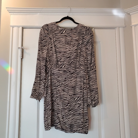 NWT H&M zebra print dress - Picture 2 of 14
